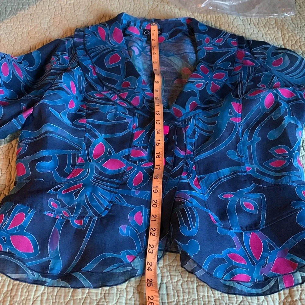 Beautiful Blue & Pink Blazer - Large - Picture 9 of 13